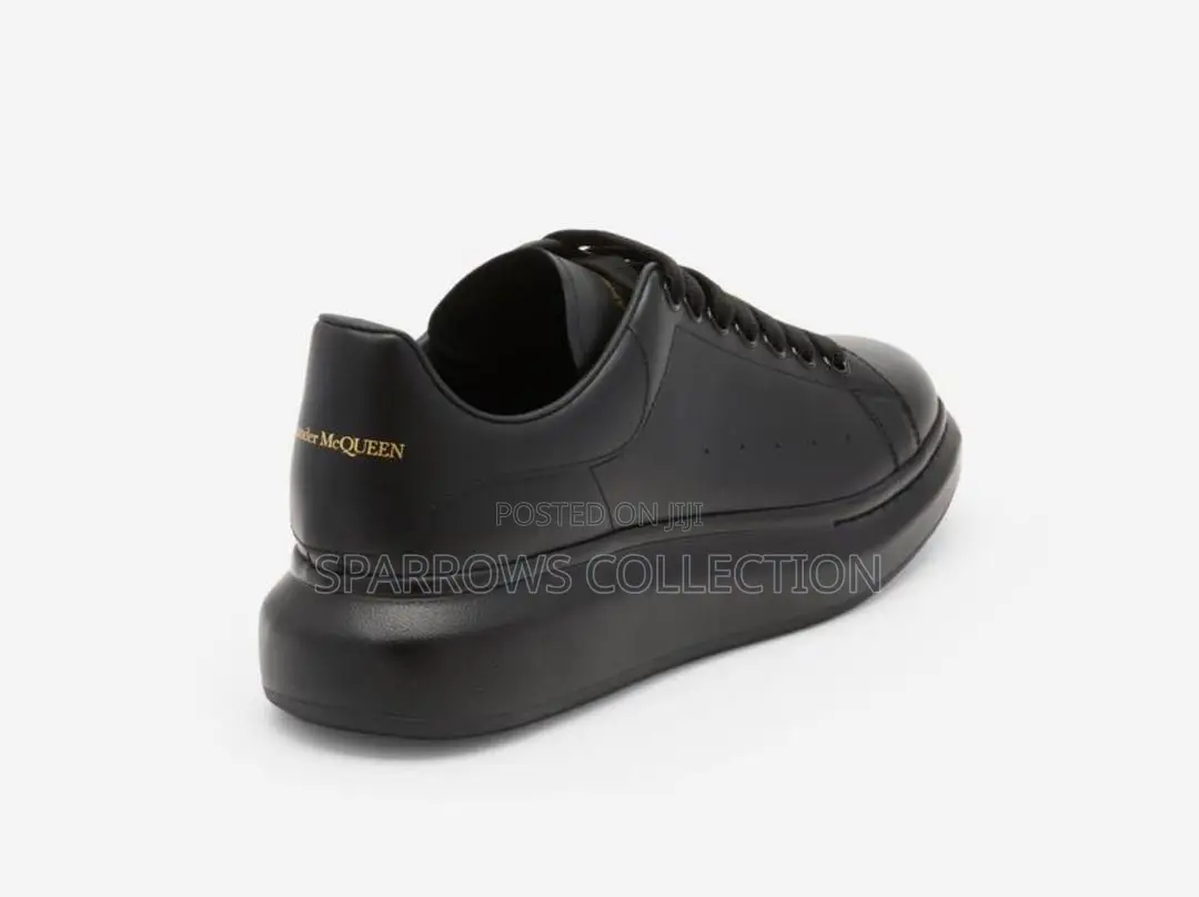 Alexander McQueen All Black