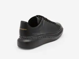 Alexander McQueen All Black