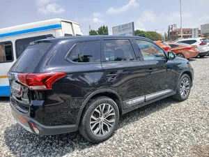 Mitsubishi Outlander Sport SE 2.4 2017 Black