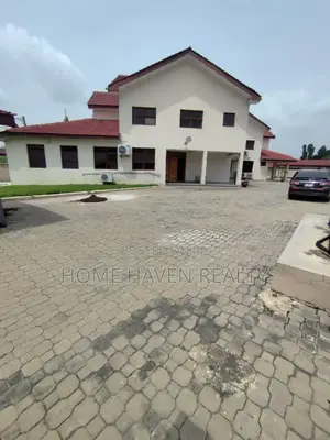 15bdrm House in Roman Ridge for rent