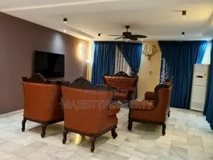 5bdrm Townhouse / Terrace in Community 18, Spintex for rent
