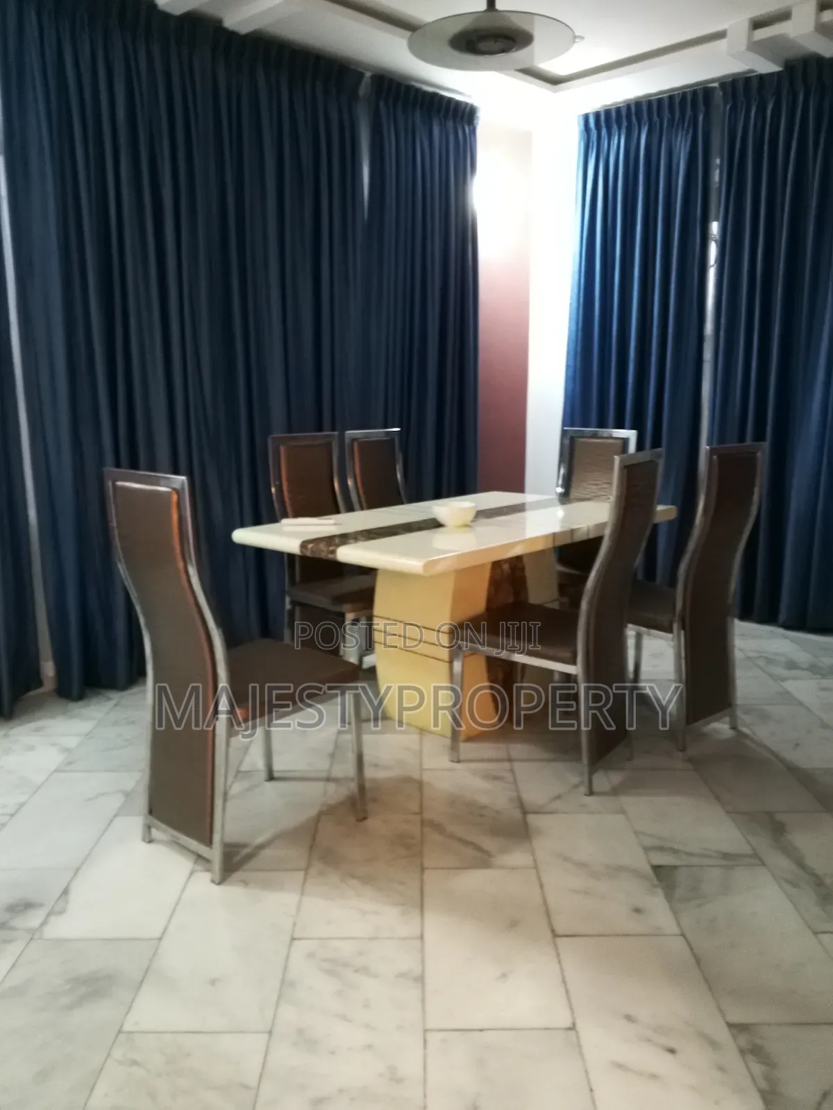 5bdrm Townhouse / Terrace in Community 18, Spintex for rent