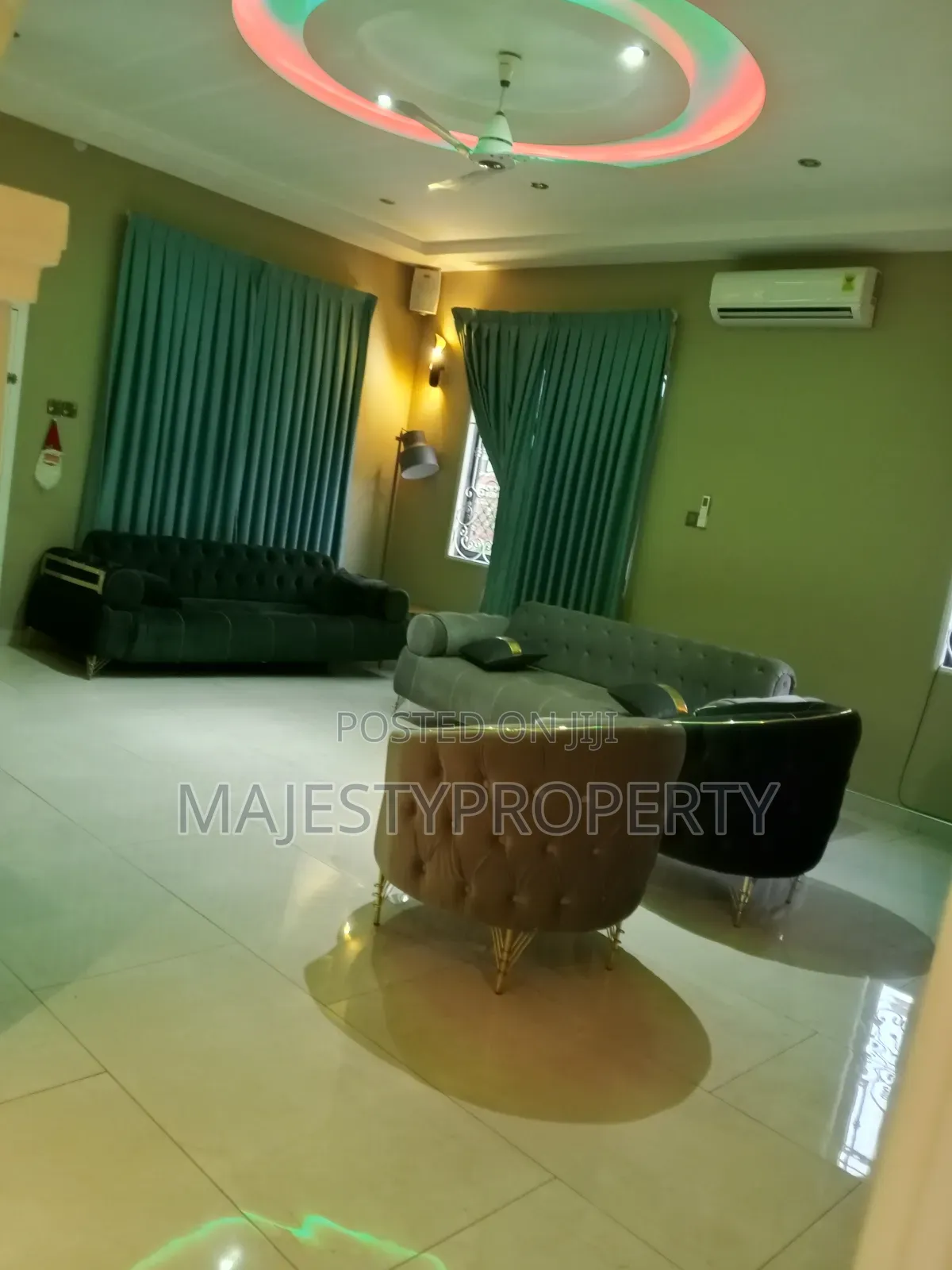 5bdrm Townhouse / Terrace in Community 18, Spintex for rent