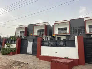 4bdrm House in Pokuase Acp for sale