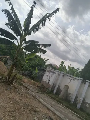 Land With 2 Bedrm Footing at Teiman. Oyarifa. Bap