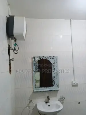 4bdrm House in Kwabenya Franco, Accra Metropolitan for rent