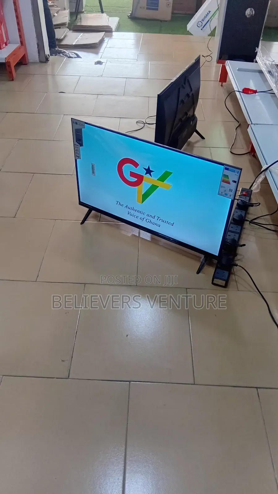 Asano 32” Pure Display 32" Smart Tv