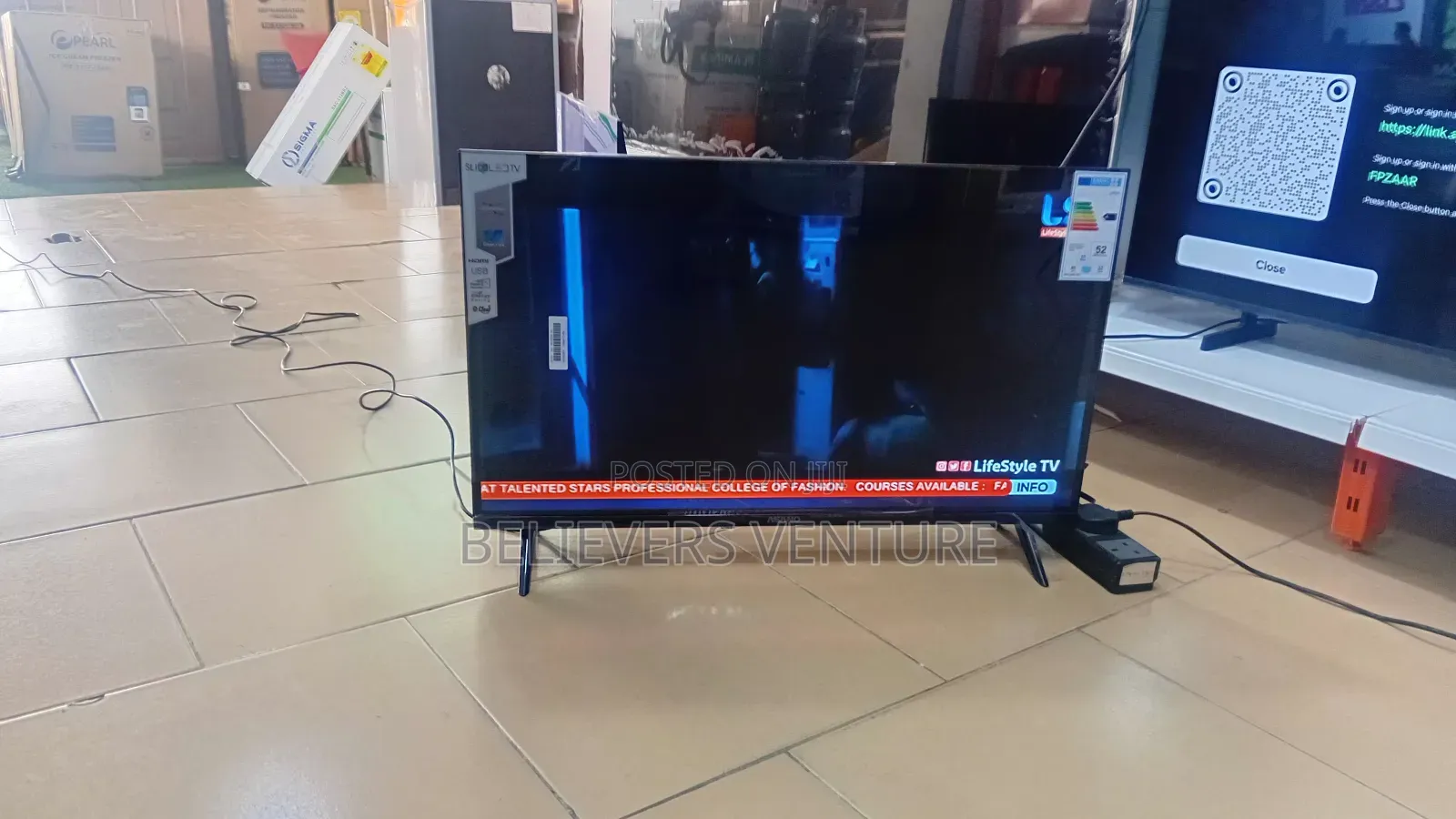 Asano 32” Stream Play 32" Smart Tv
