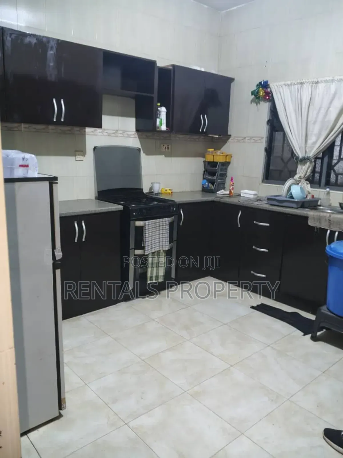 6bdrm Mansion in Amrahia for rent