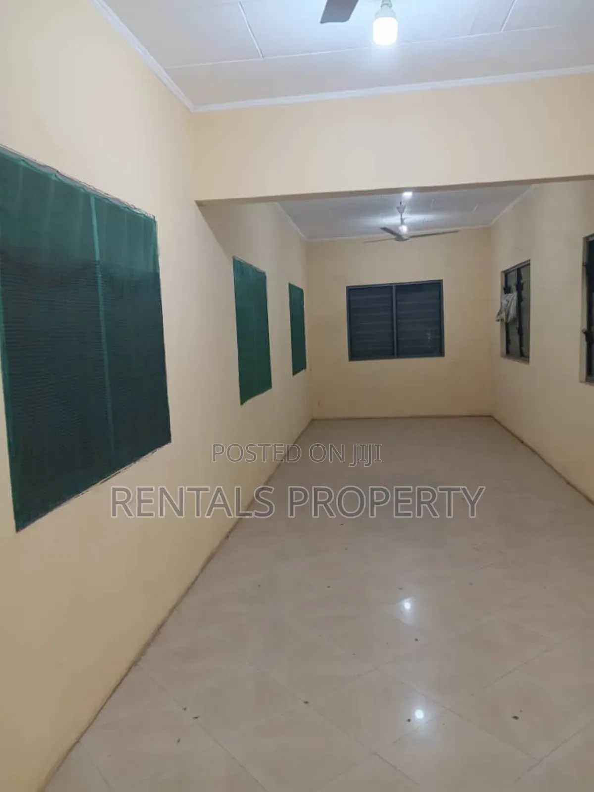 6bdrm Mansion in Amrahia for rent