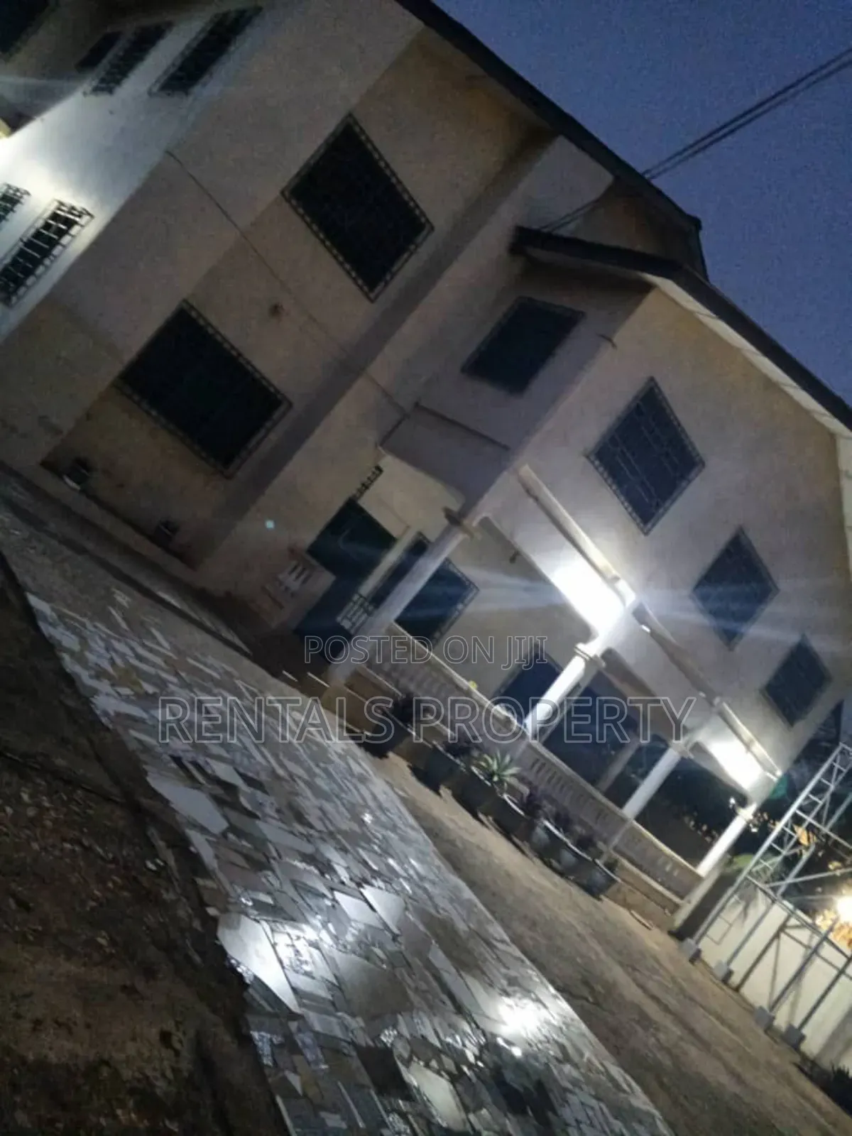 6bdrm Mansion in Amrahia for rent