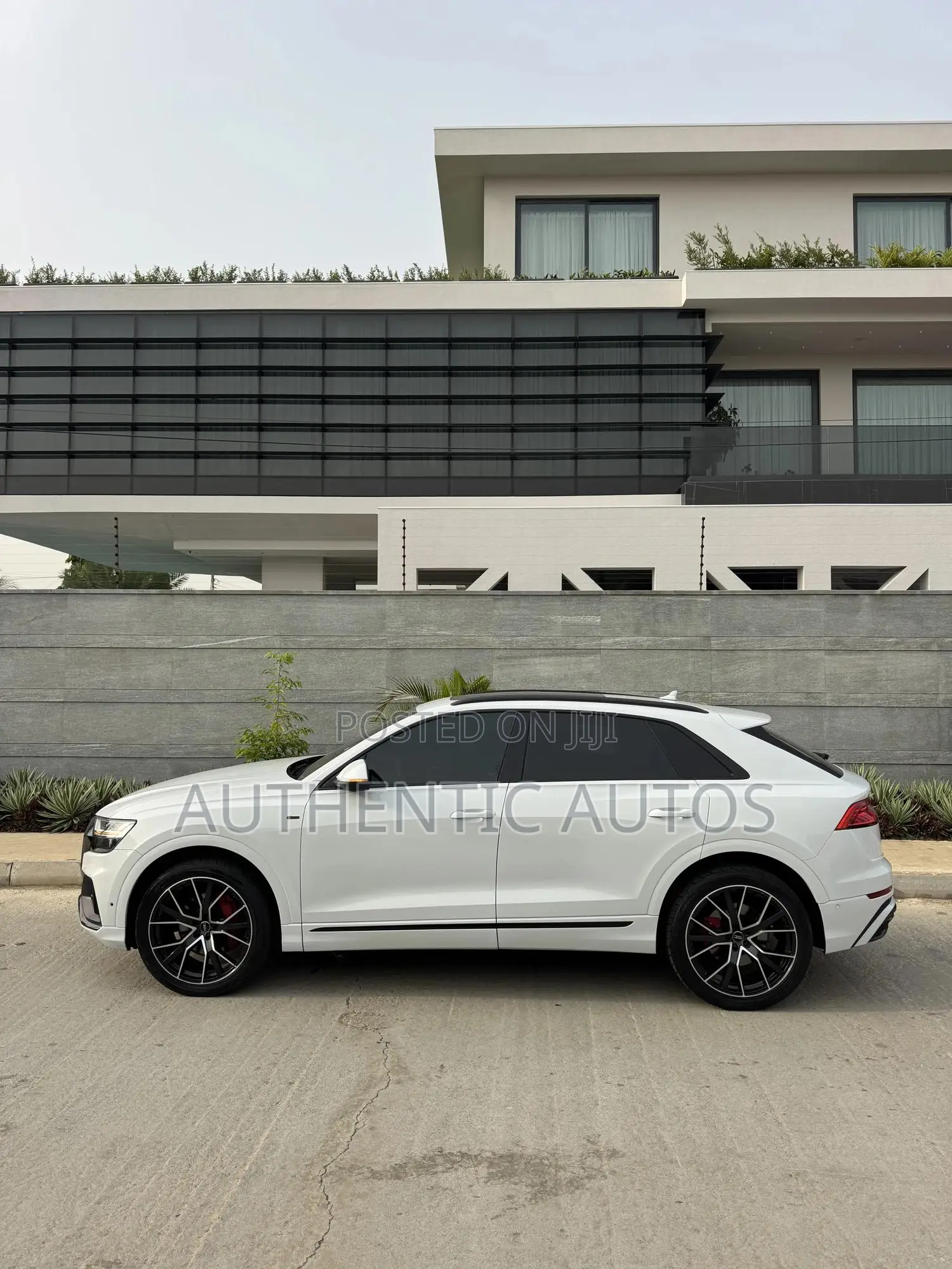 Audi Q8 2021 White