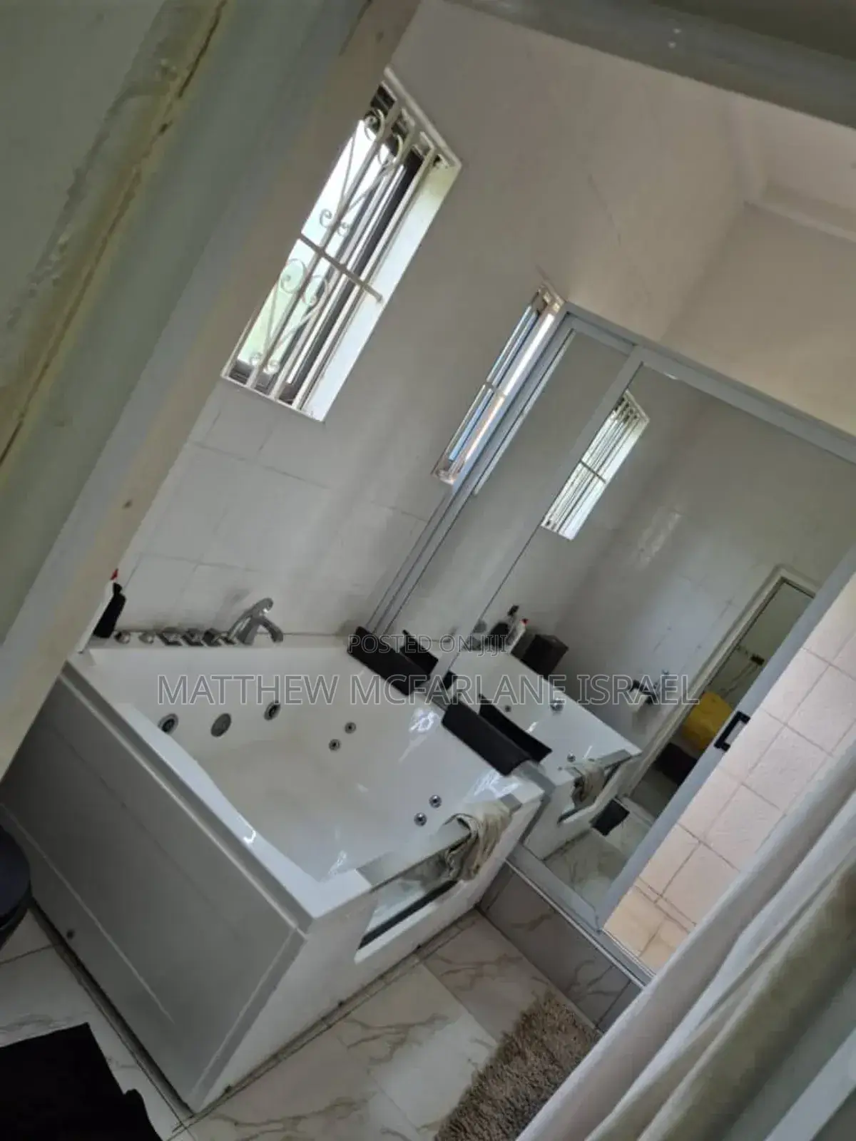 5bdrm House in Beautiful House, Cape Coast Metropolitan for sale