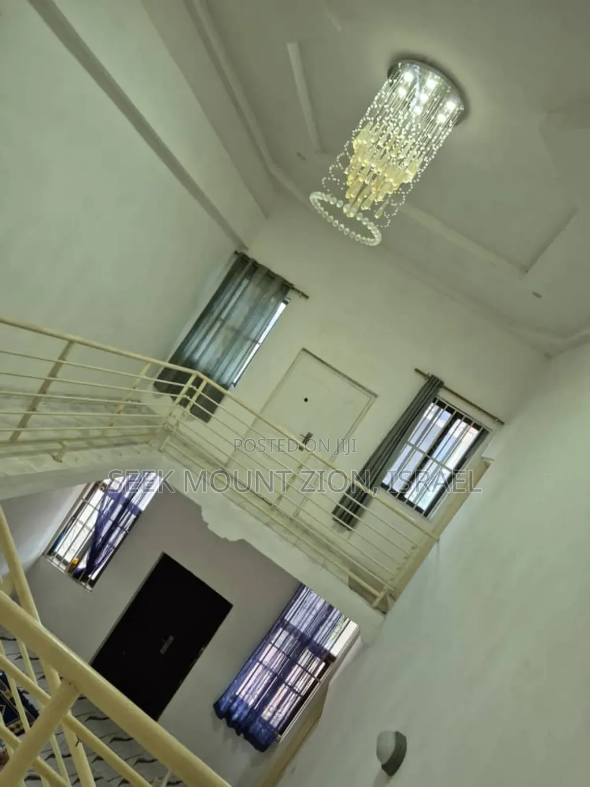 5bdrm House in Beautiful House, Cape Coast Metropolitan for sale