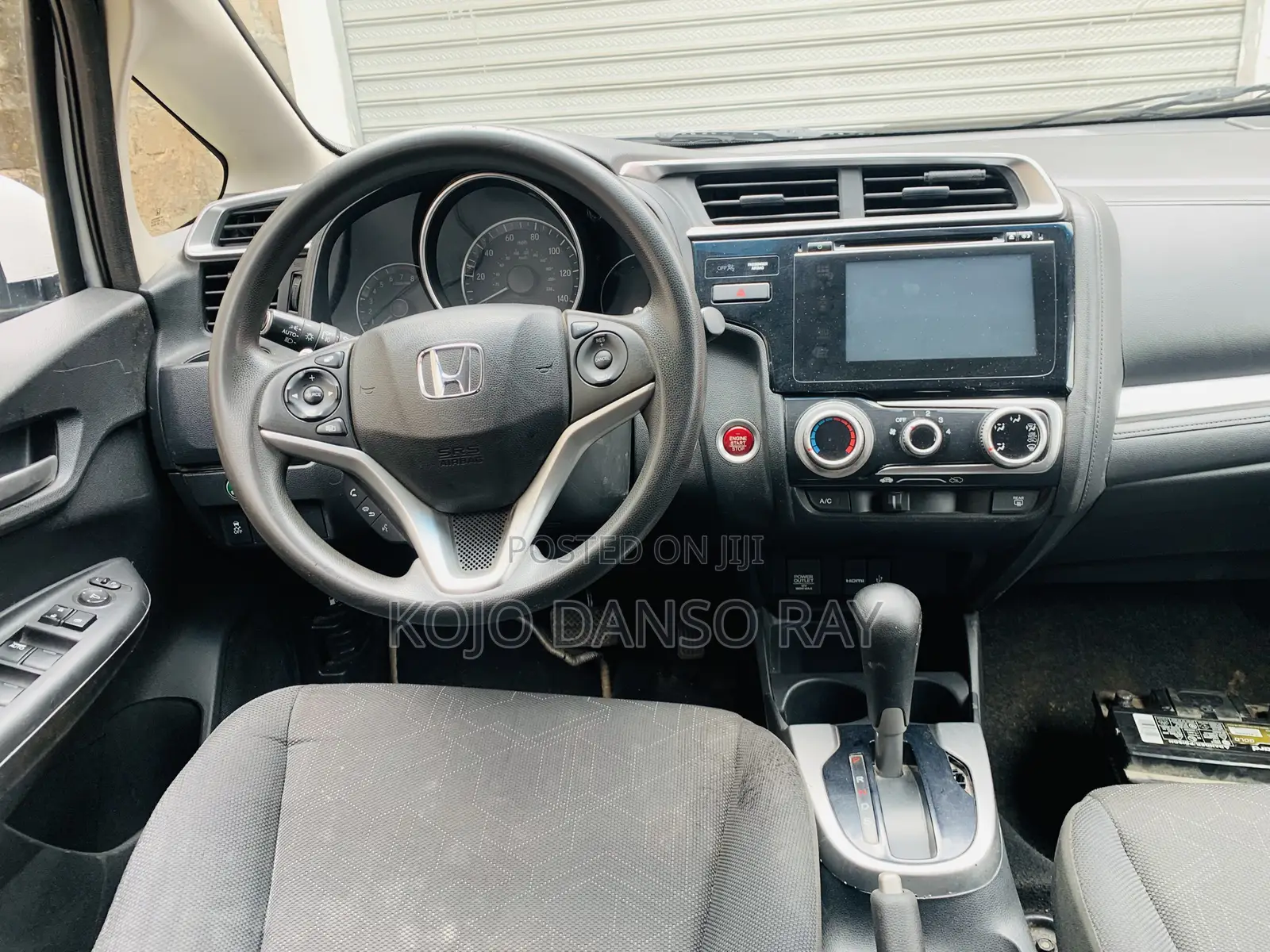 Honda Fit LX 4dr Hatchback (1.5L 4cyl 6M) 2015 White