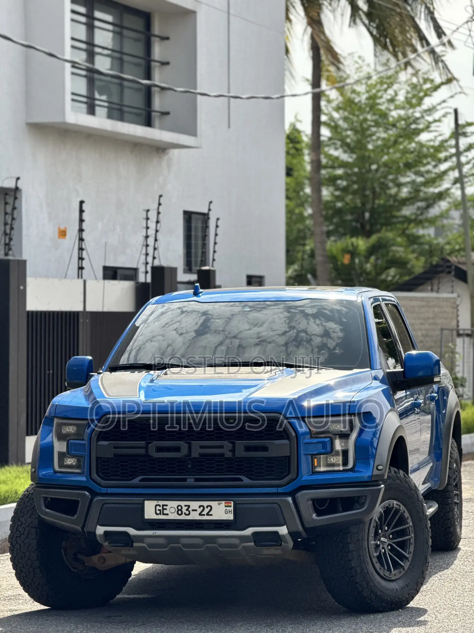 Ford F-150 Raptor 4x4 SuperCrew Cab Styleside 5.5 ft. box 145 in. WB