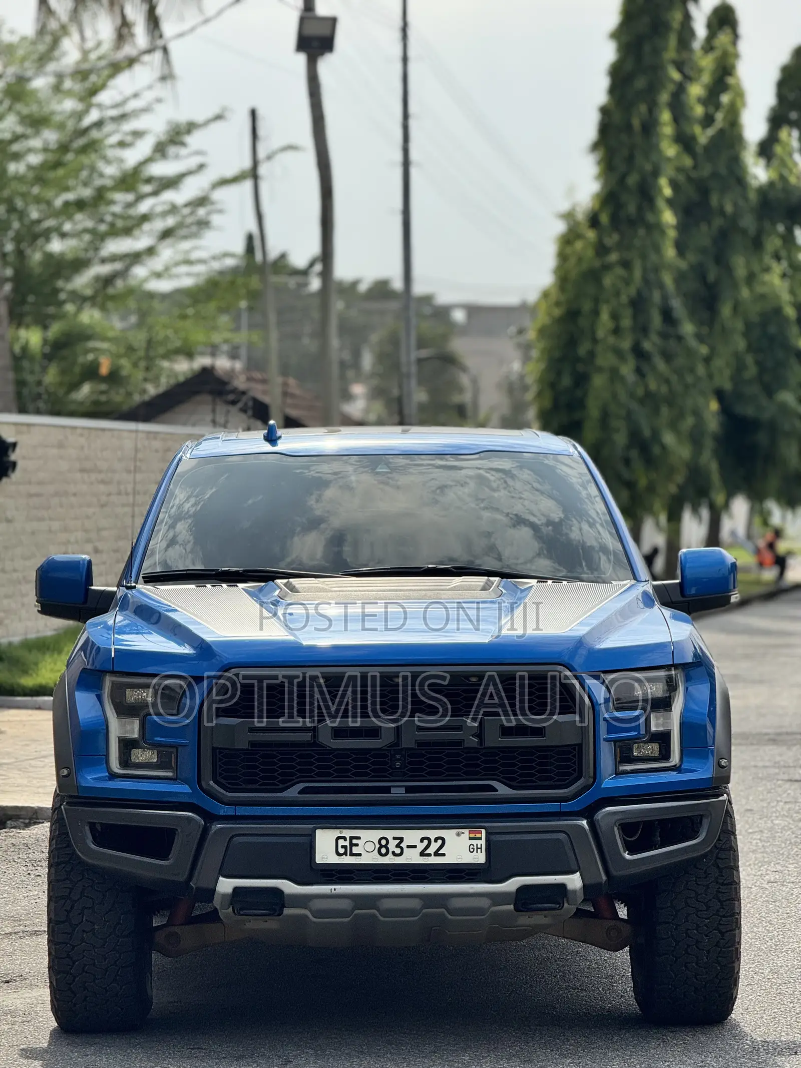 Ford F-150 Raptor 4x4 SuperCrew Cab Styleside 5.5 ft. box 145 in. WB