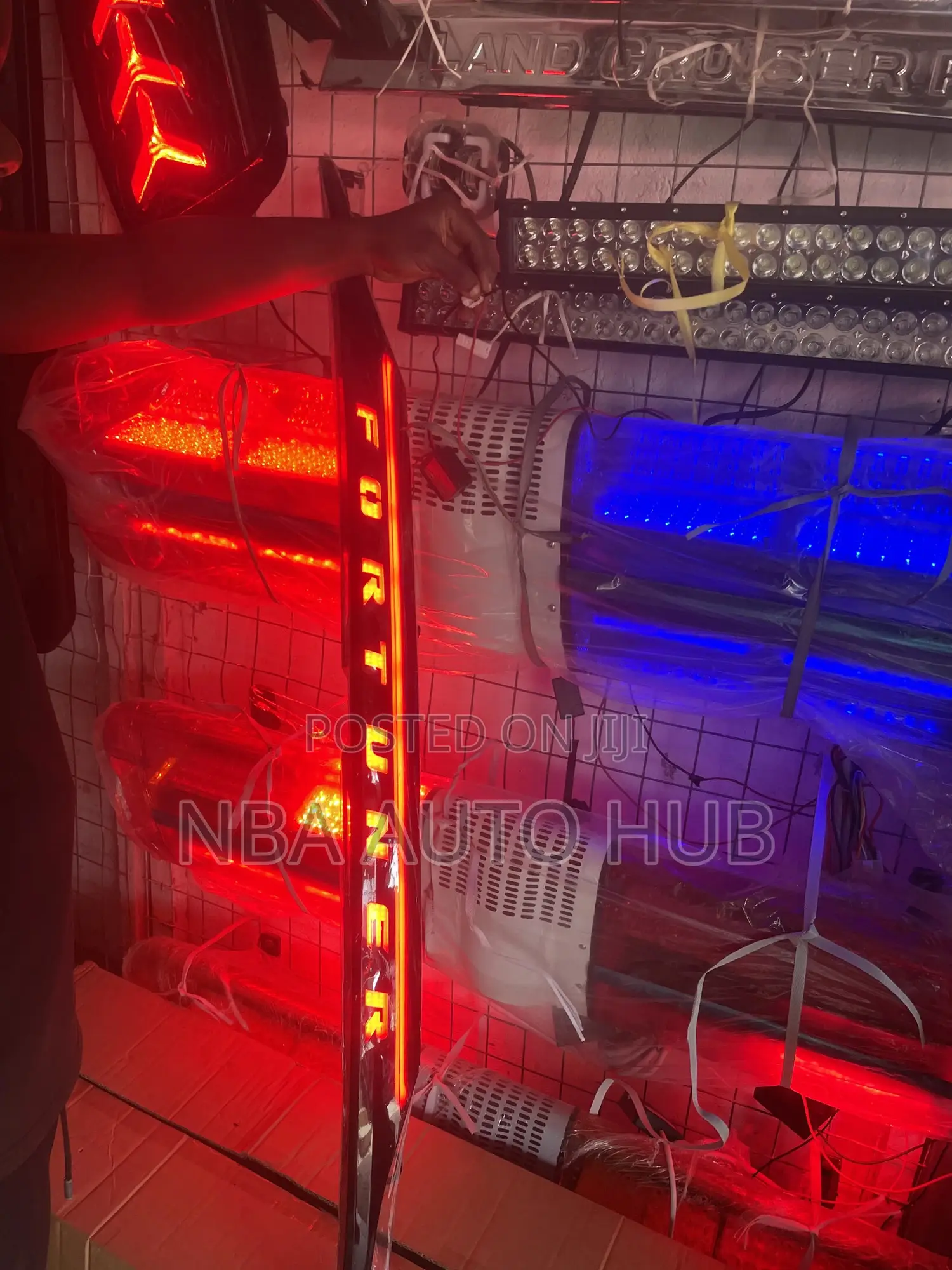 Toyota Fortuner Tail Gate Chrome Led Light