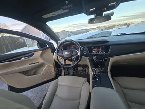 Cadillac XT5 2018 Black