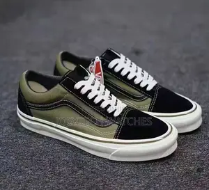 Vans Sneakers