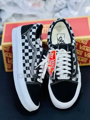 Vans Sneakers