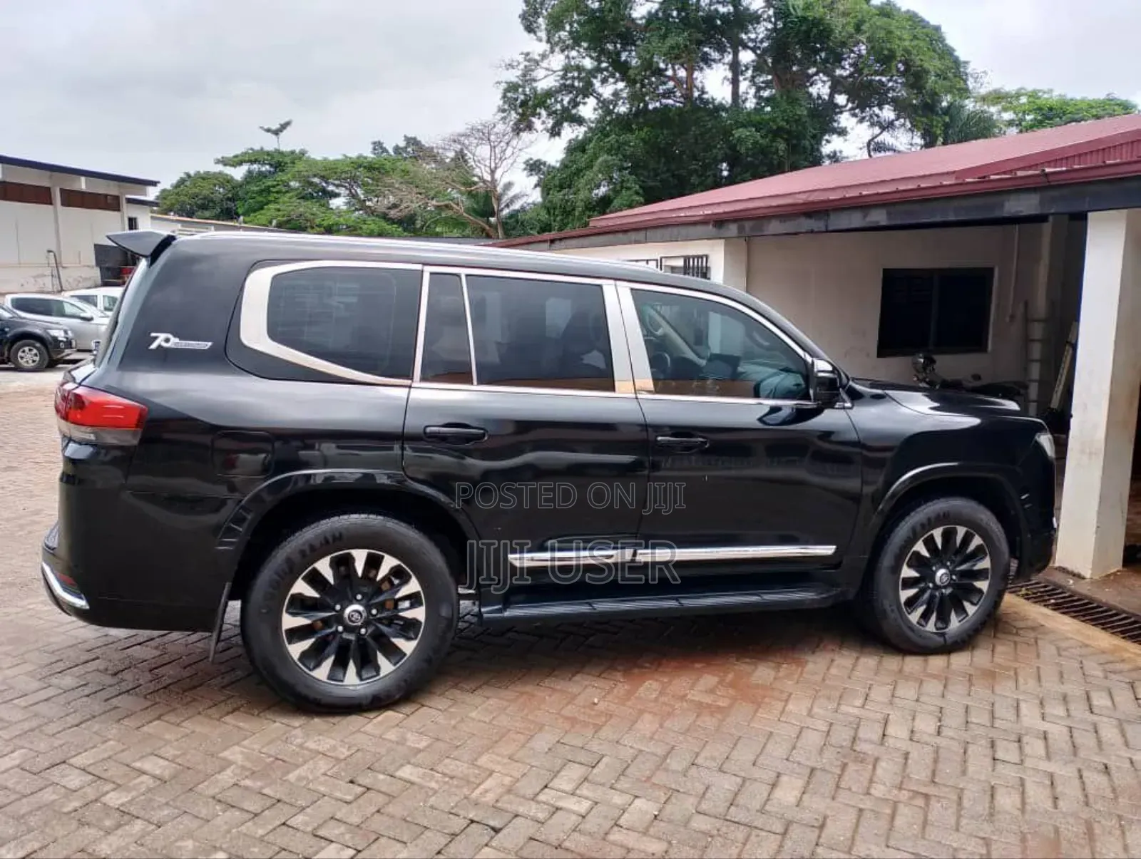 Toyota Land Cruiser 4.0 V6 GXR 2016 Black