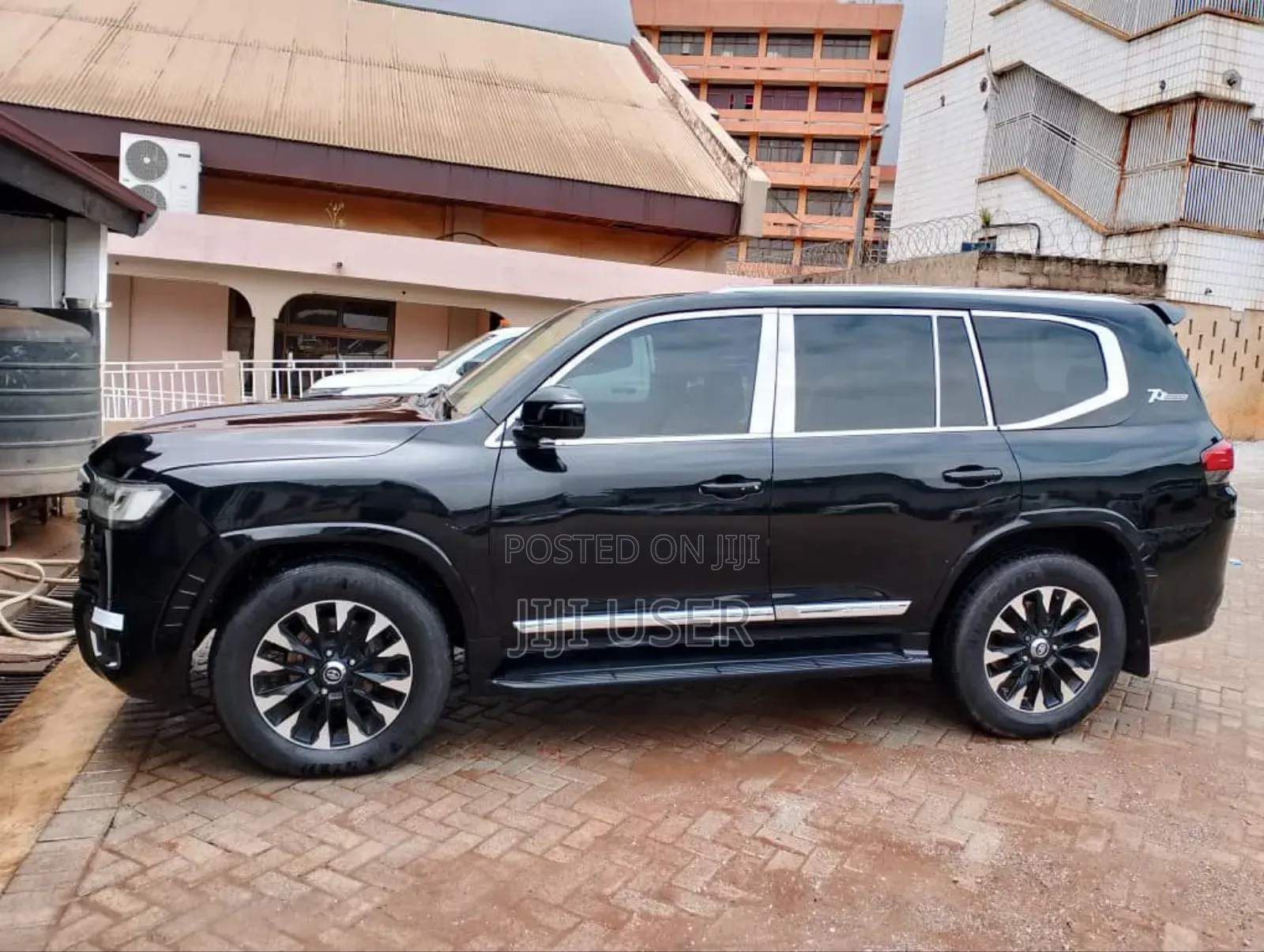 Toyota Land Cruiser 4.0 V6 GXR 2016 Black