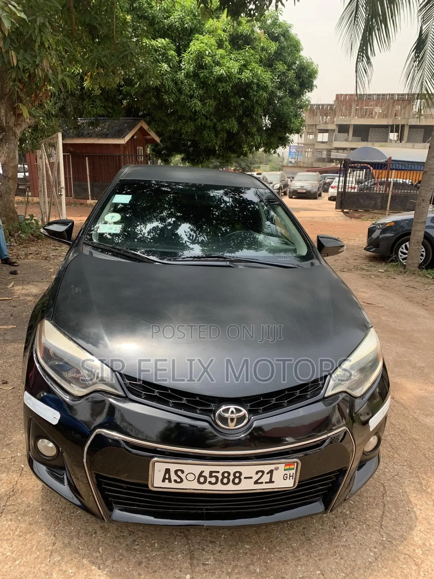Toyota Corolla LE ECO Premium (1.8L 4cyl CVT) 2016 Black