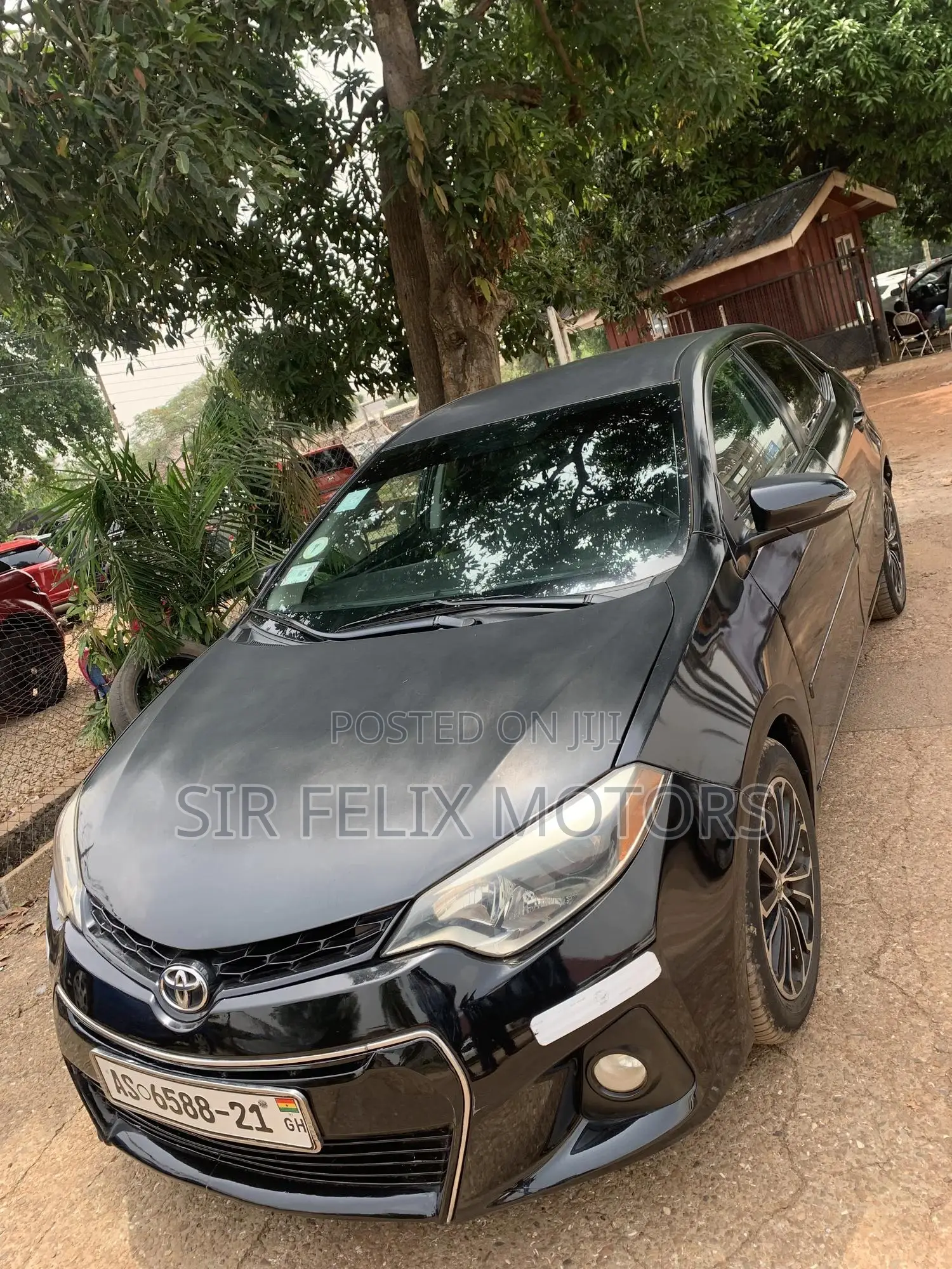 Toyota Corolla LE ECO Premium (1.8L 4cyl CVT) 2016 Black