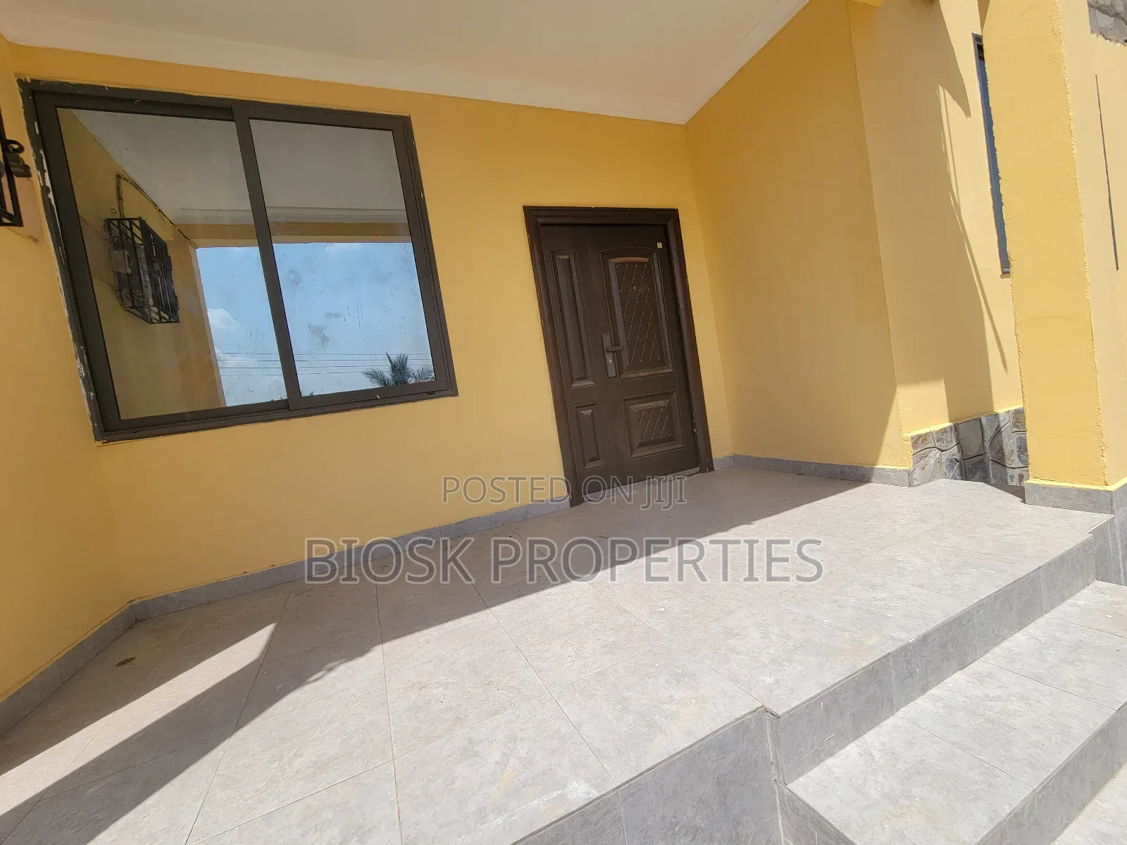 2bdrm Apartment in Biosk Properties, Amrahia for rent