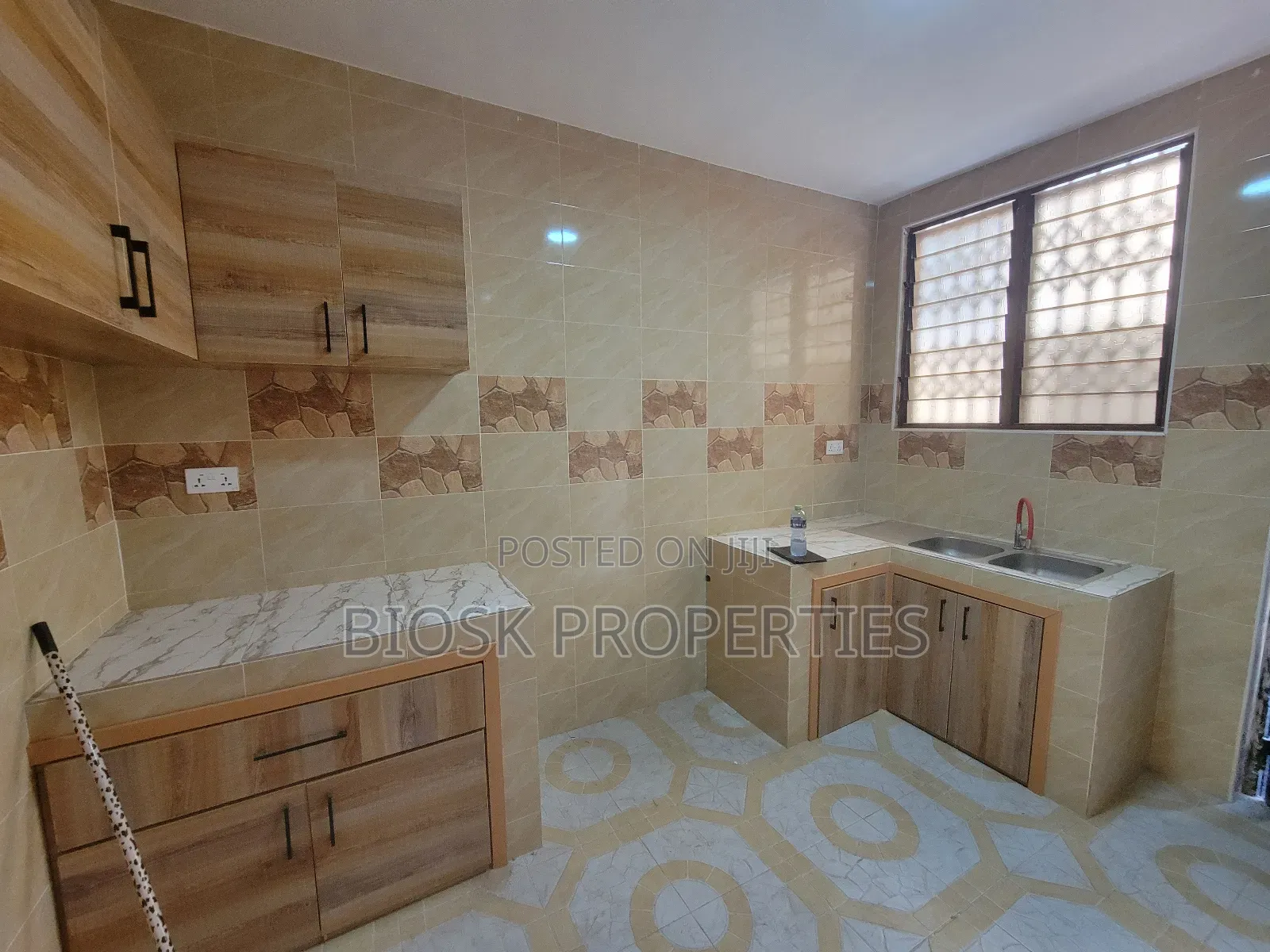2bdrm Apartment in Biosk Properties, Amrahia for rent