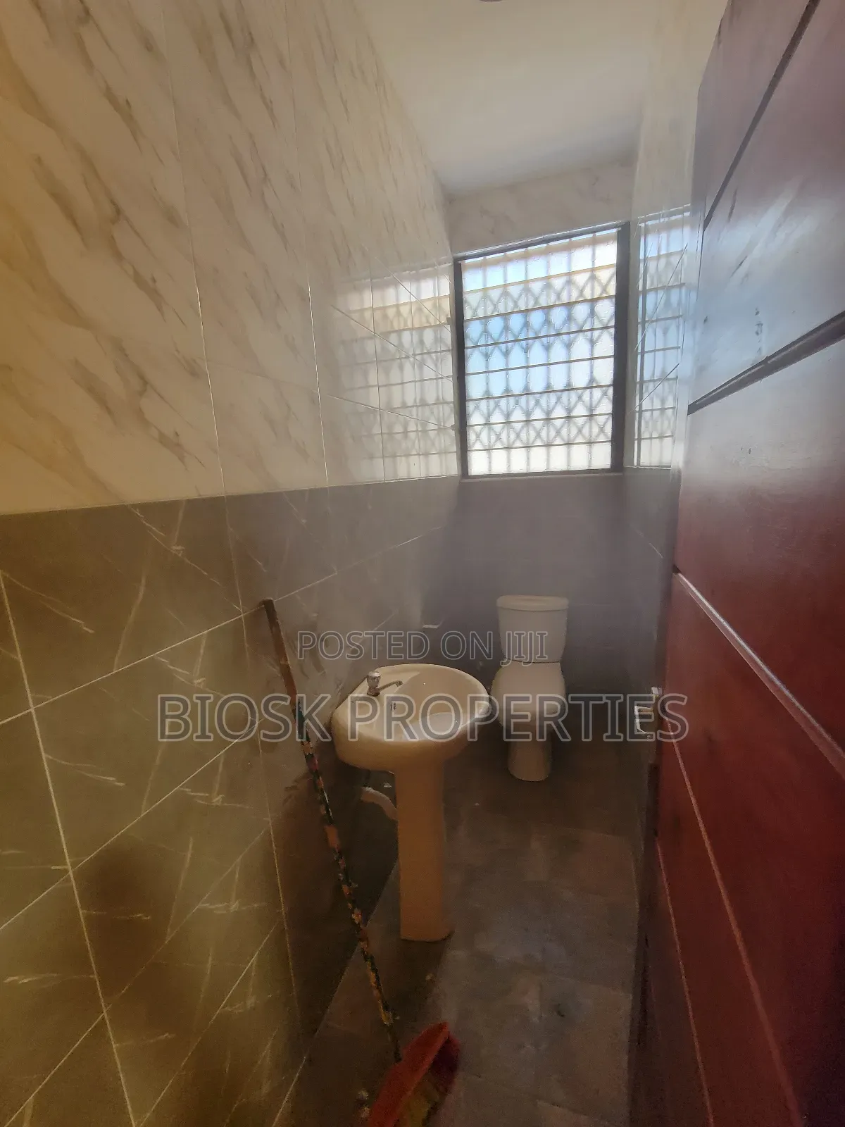 2bdrm Apartment in Biosk Properties, Amrahia for rent