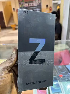 New Samsung Galaxy Z Flip3 5G 256 GB Black