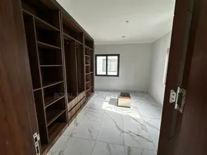 Furnished 4bdrm House in Airport Residential, Accra Metropolitan