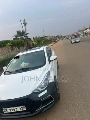 Hyundai Elantra 2013 White