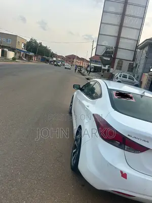 Hyundai Elantra 2013 White