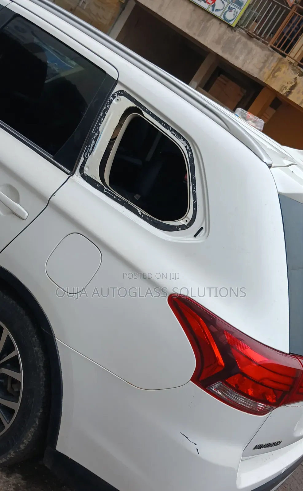 Mitsubishi Outlander Body Glass Available