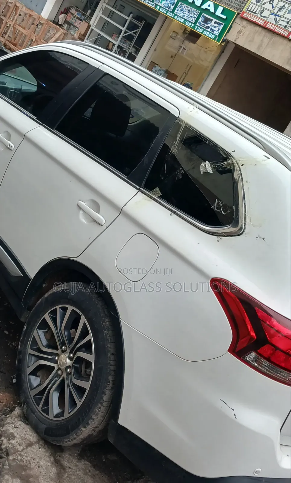 Mitsubishi Outlander Body Glass Available