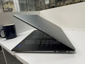 Laptop Dell Precision 5570 32GB Intel Core i9 SSD 1T