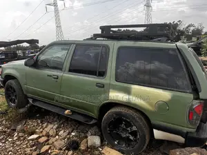 Ford Explorer 1997 Green