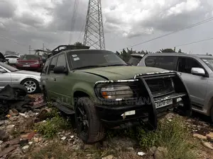 Ford Explorer 1997 Green