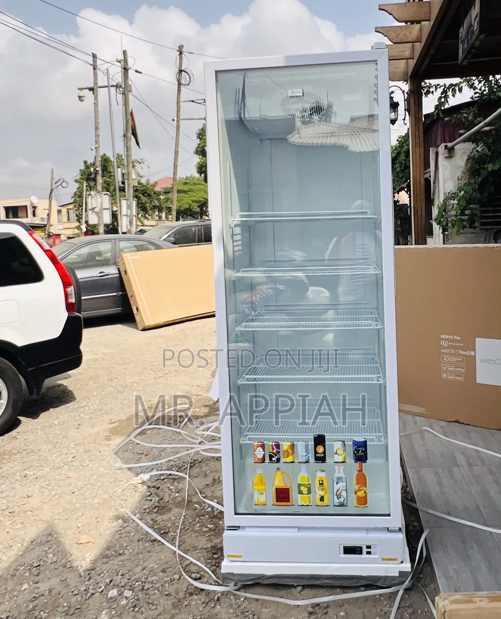 Uniquely Design Zara-600dfg Single Door Display Fridge 
