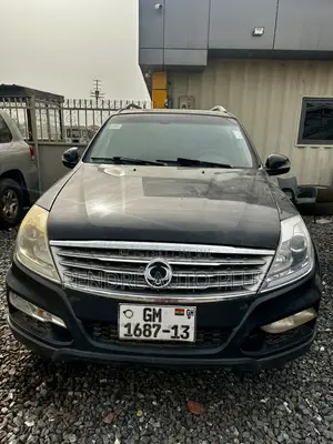 SsangYong Rexton 2013 Black