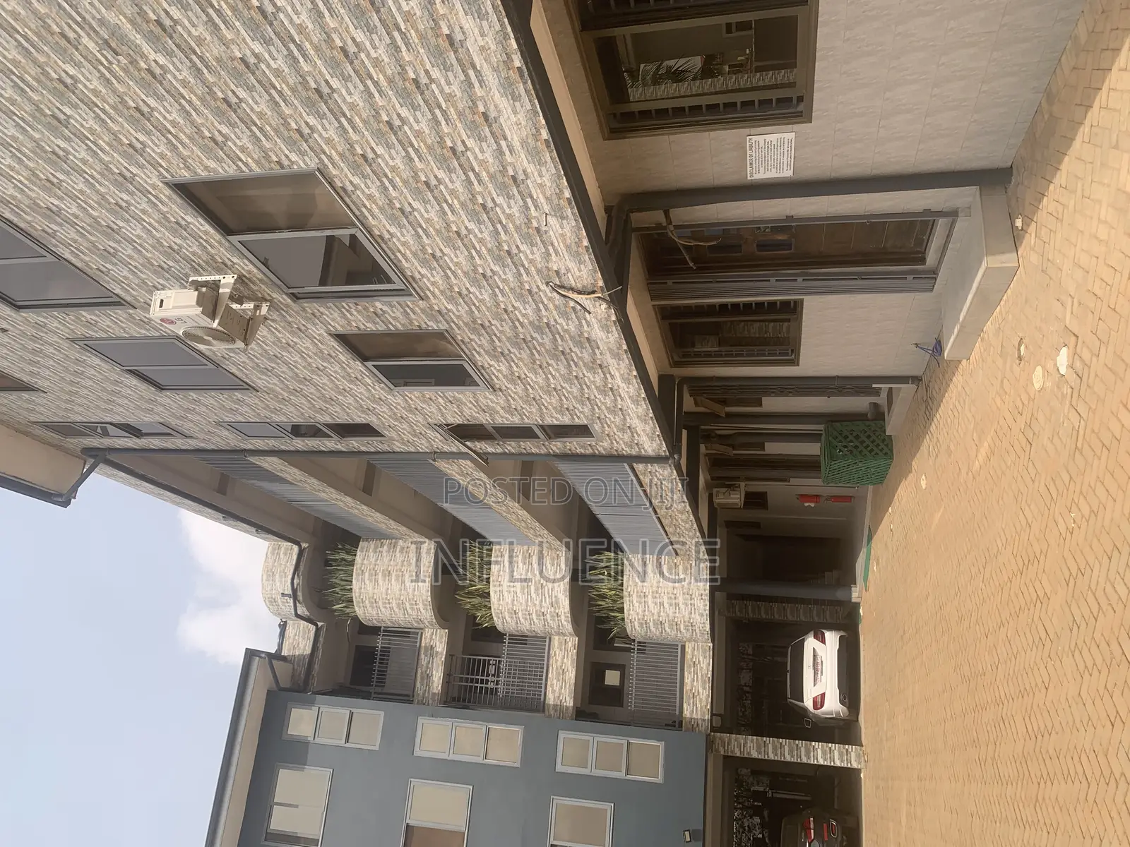 1bdrm Apartment in Lakeside, East Legon for rent