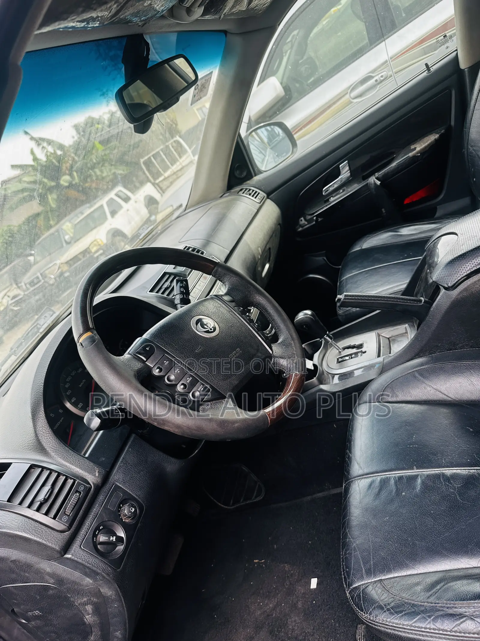 SsangYong Rexton 2013 Black