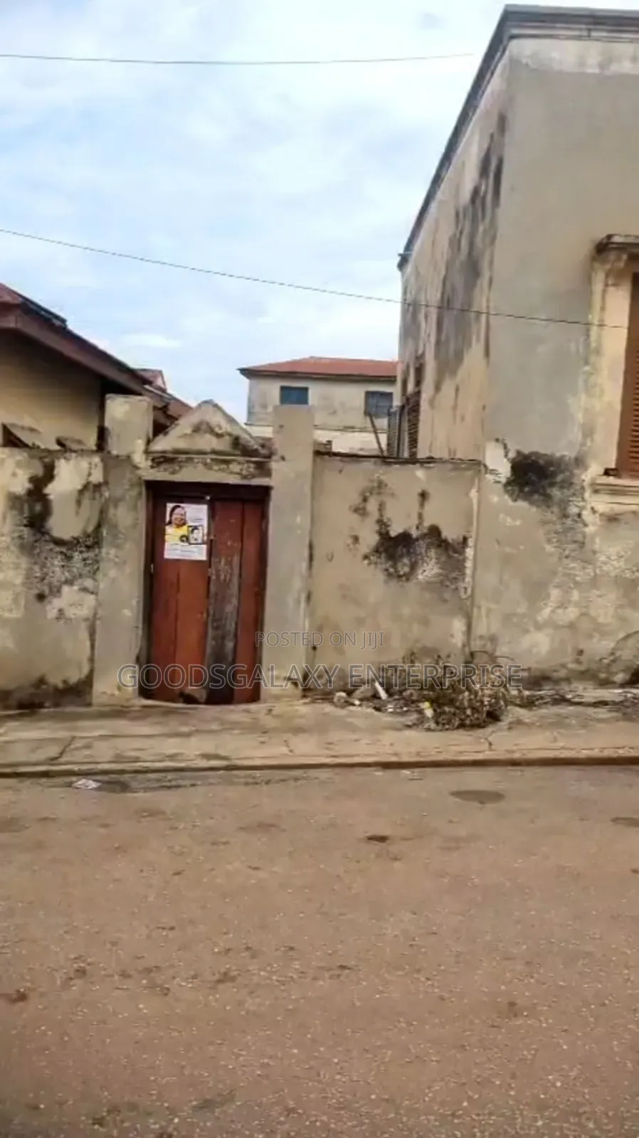 10bdrm House in Kumasi Metropolitan for sale