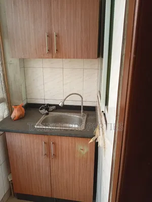 1bdrm Apartment in School Junction for rent