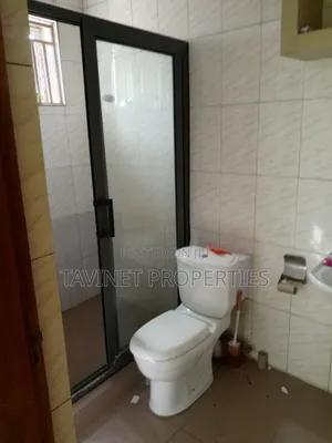 1bdrm Apartment in School Junction for rent