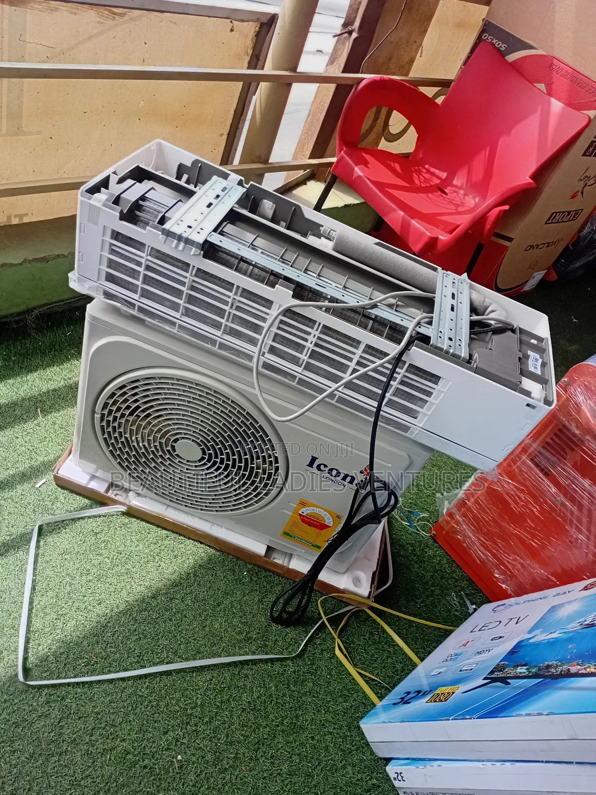 Icona 1.5hp Air Conditioner Air Condition Turbo Cooling Performance