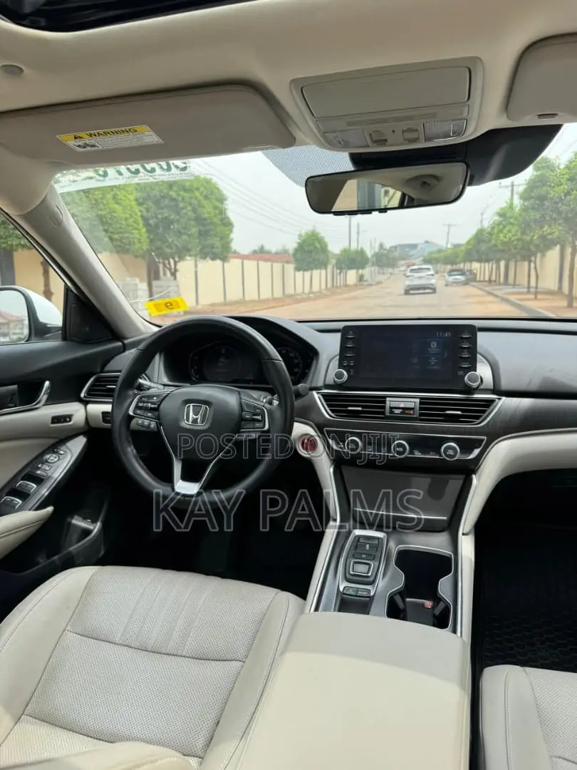 Honda Accord EX-L (2.0L 4cyl Turbo 10A) 2019 White